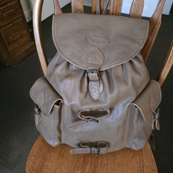 Overland Outfitters Other - LARGE Leather Backpack, EXCEL COND.  Great Travel Bag!
